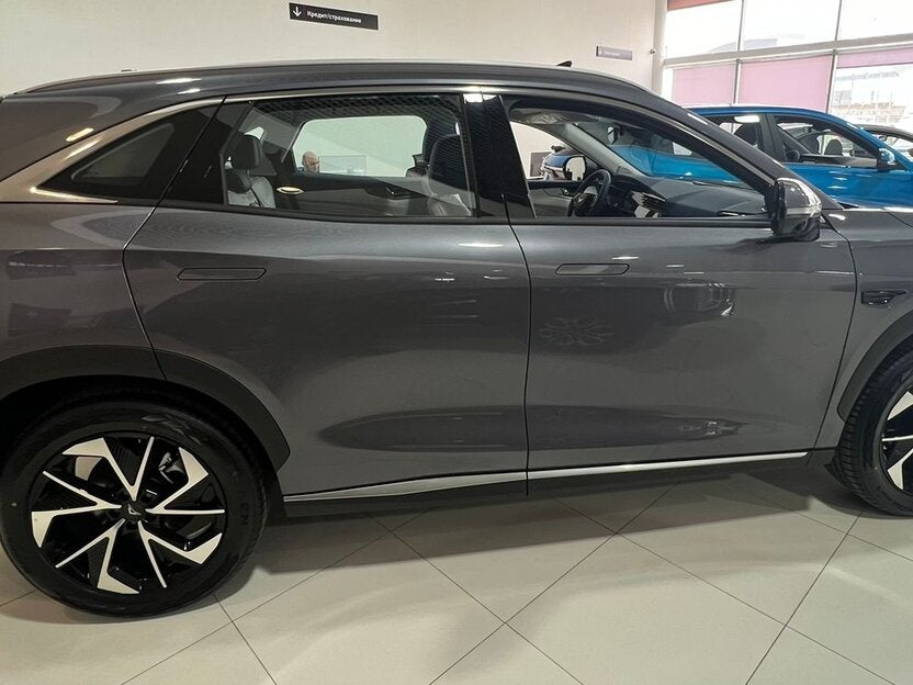 les meilleurs véhicules flambant neufs 4x4 & Suv ; Berlines et citadines de l'Afrique de l'ouest