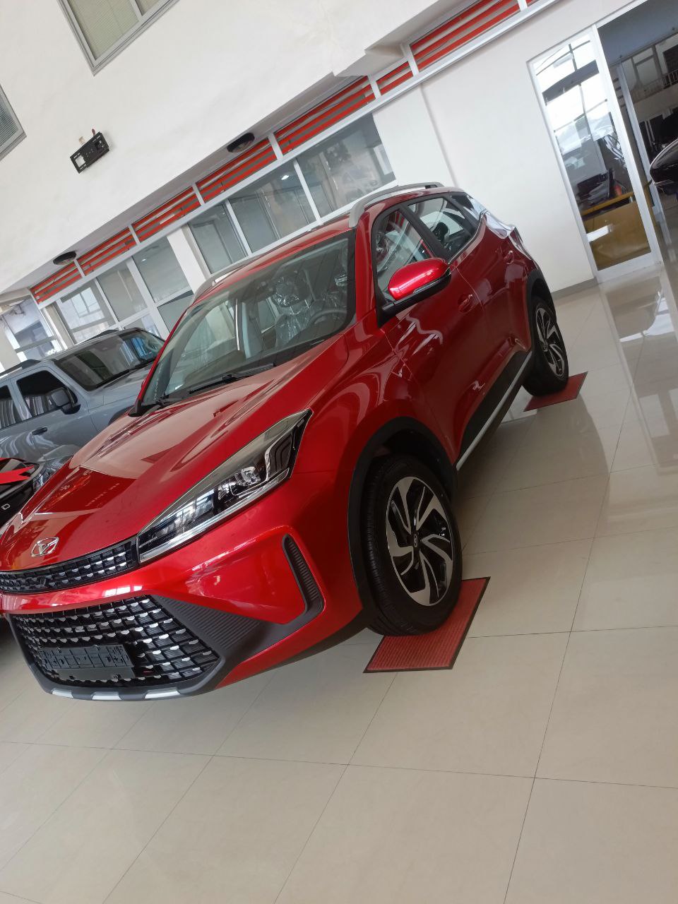 les meilleurs véhicules flambant neufs 4x4 & Suv ; Berlines et citadines de l'Afrique de l'ouest